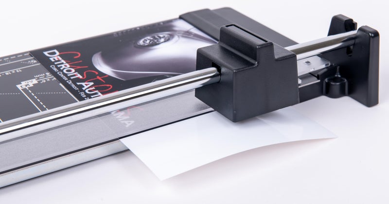 Vantage Dahle Vantage 50 Rotary Trimmer, 12" Cut Length, 5 Sheet Capacity, Self-Sharpening, Automatic Clamp, German Engineered Paper Cutter - Image 4