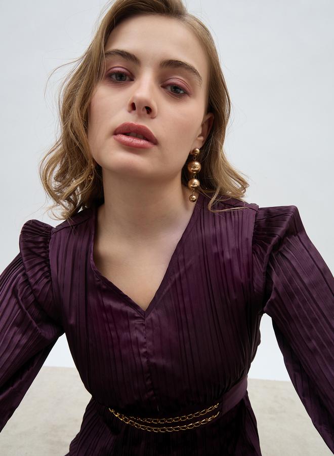 Styli Solid 3/4 Sleeves Pleated A-line Maxi Dress with Belt - Image 4