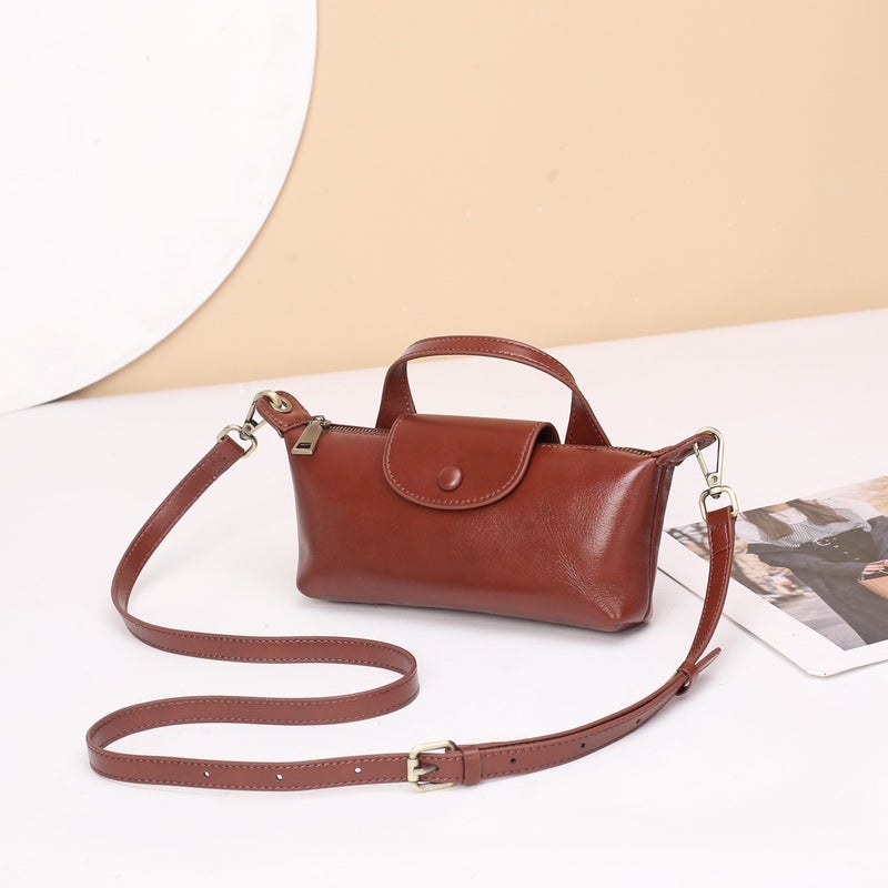 New Hand-carried Vegetable Tanning Top Layer Imported Cowhide Dumplings Dragon Inlay Simple Shoulder Crossbody Small Bag Earthy yellow