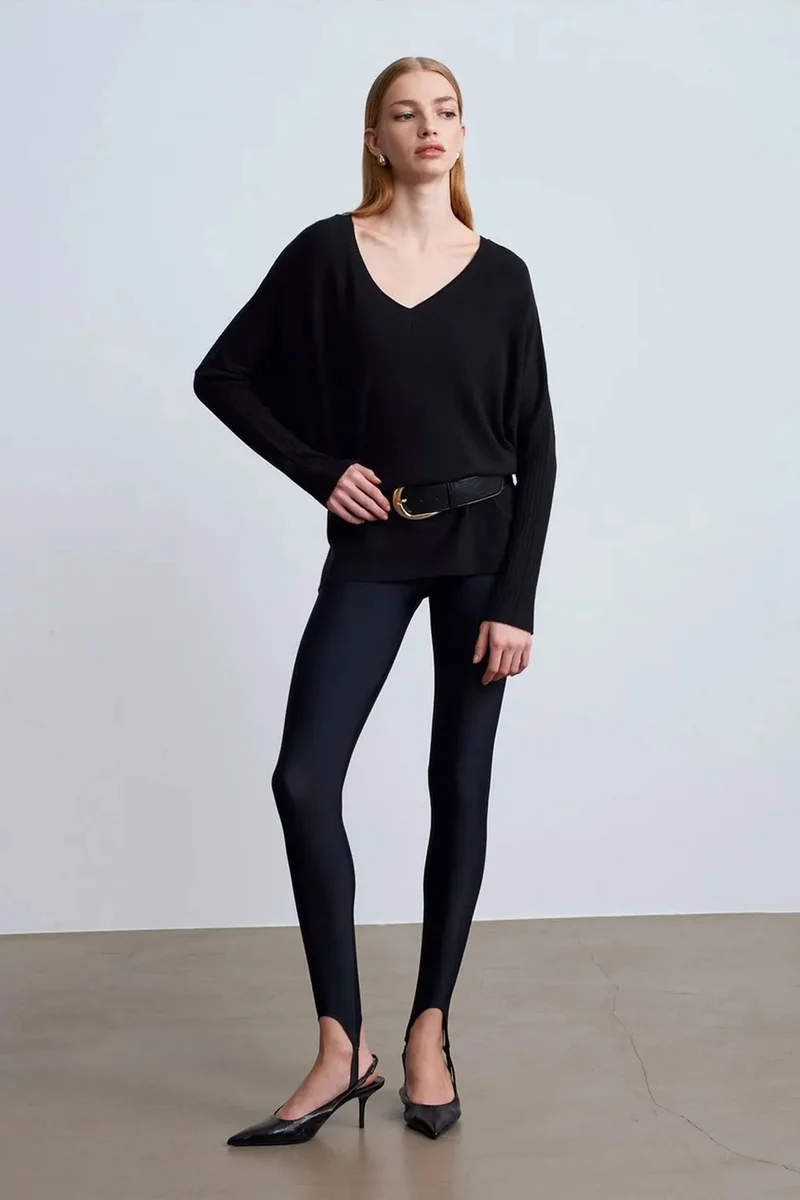 DILVIN Women's V-neck Ribbed Knit Sweater