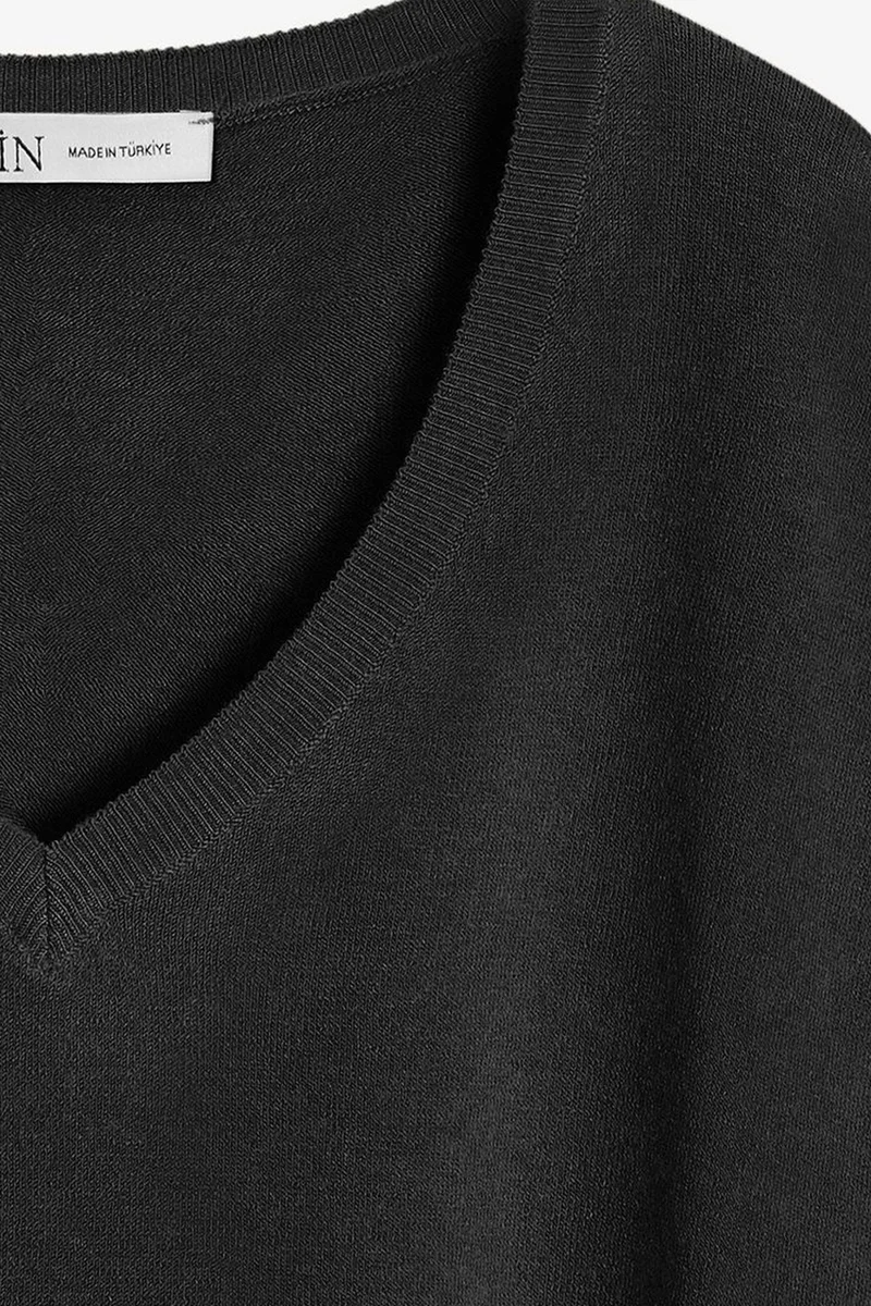 Dilvin Black DILVIN Women's V-neck Ribbed Knit Sweater for Women | Best Price UAE