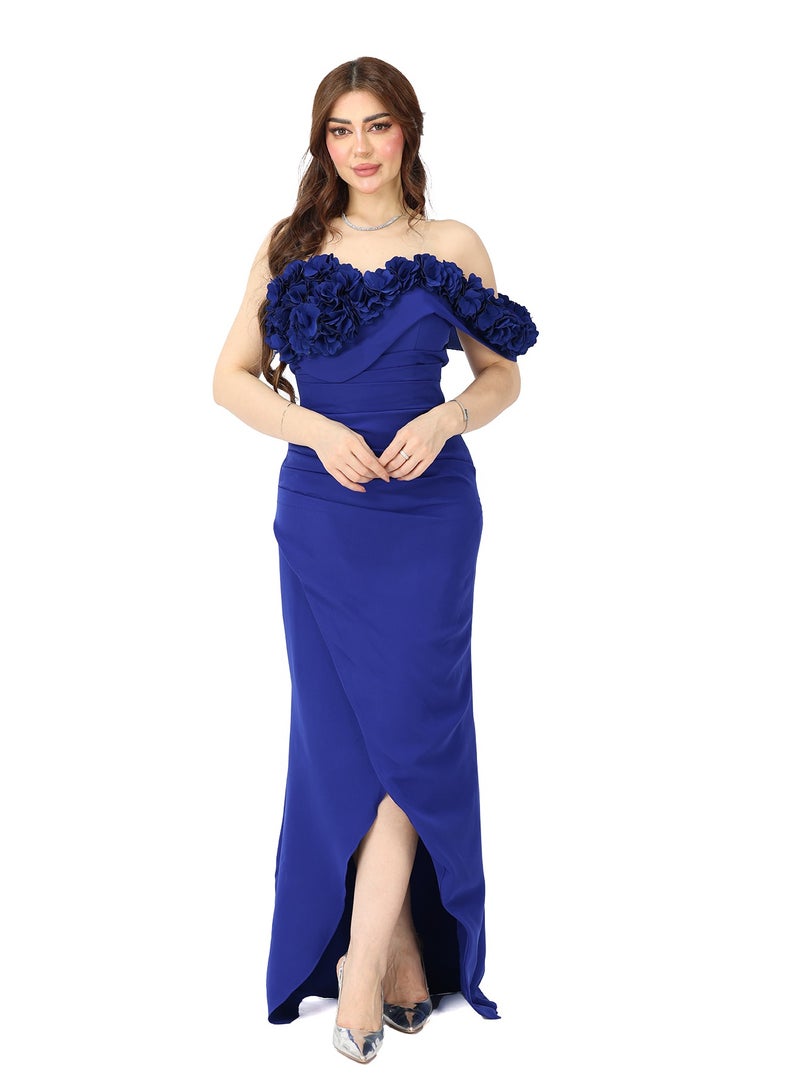 MODERN DESIGNER An elegant evening dress for occasions featuring elegant roses on the chest and shoulder with a unique design from the modern designer brand combining elegance and sophistication for an exceptional look at parties  - Image 1