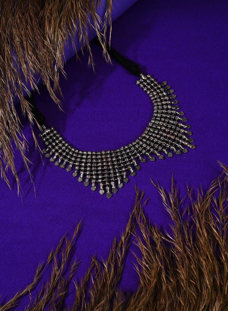 SOHI Grey & Black Choker Artificial Necklace Jewellery - Image 3
