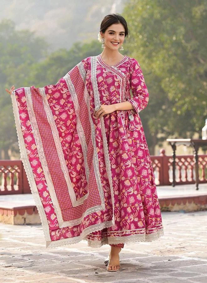 ISHIN Ishin Pink Floral Kurta and Pant with Dupatta Set