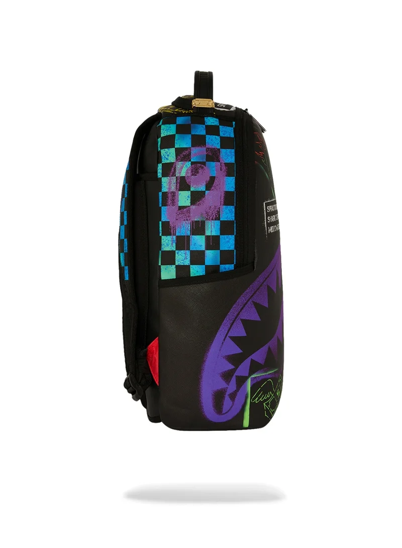 سبراي جراوند شنطة ظهر SHARK CENTRAL STENCILS BLACK DLXSV