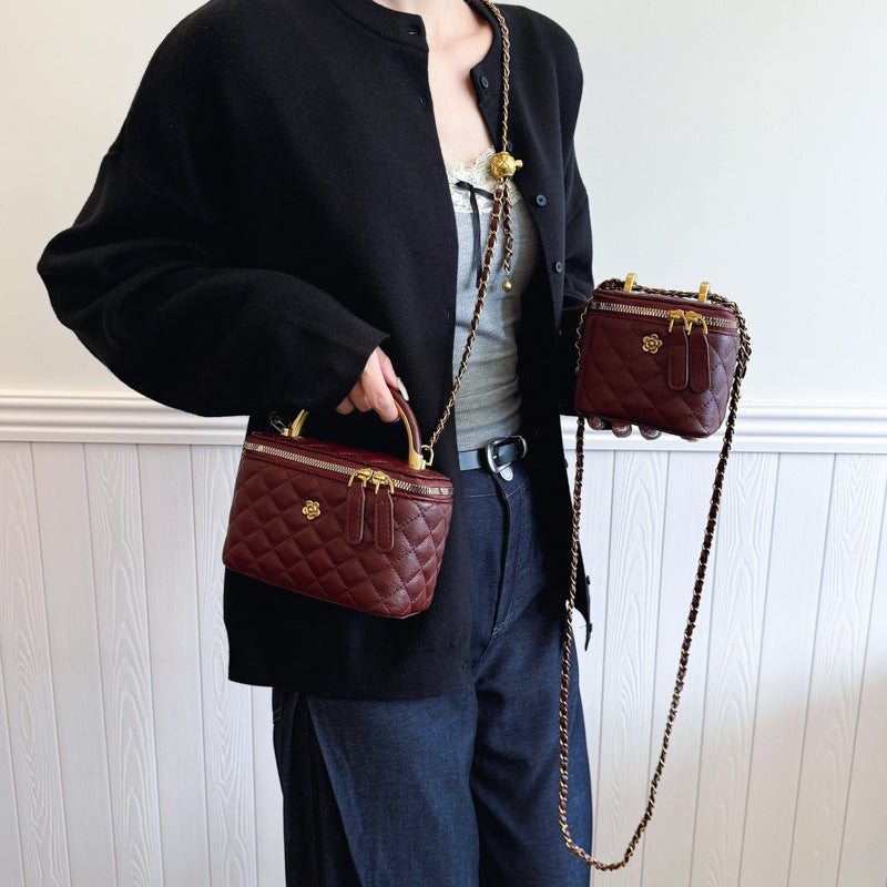 Retro Hand-Held Fashionable Bucket Bag For Women Style Small Fragrant Quilted Chain Shoulder Bag Versatile Crossbody Bag - Image 3