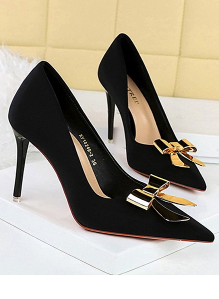 بيج تري المرأة معدنية قوس ديكور مضخات الساتين أشار إصبع القدم مغلق كعب عالي أسود 10.5CM - Image 2