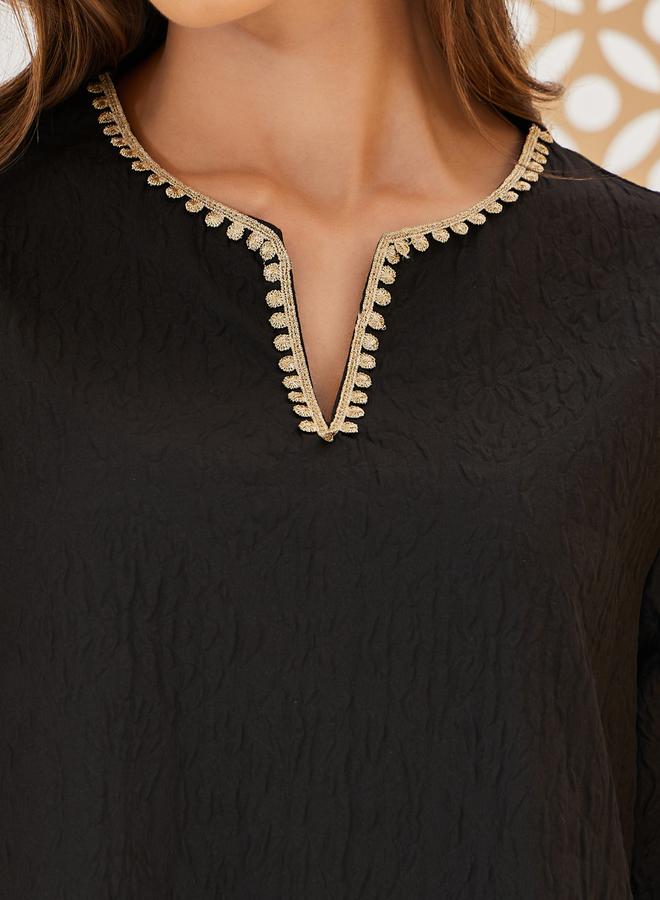 Styli Textured Jalabiya with Lace Detail  - Image 4