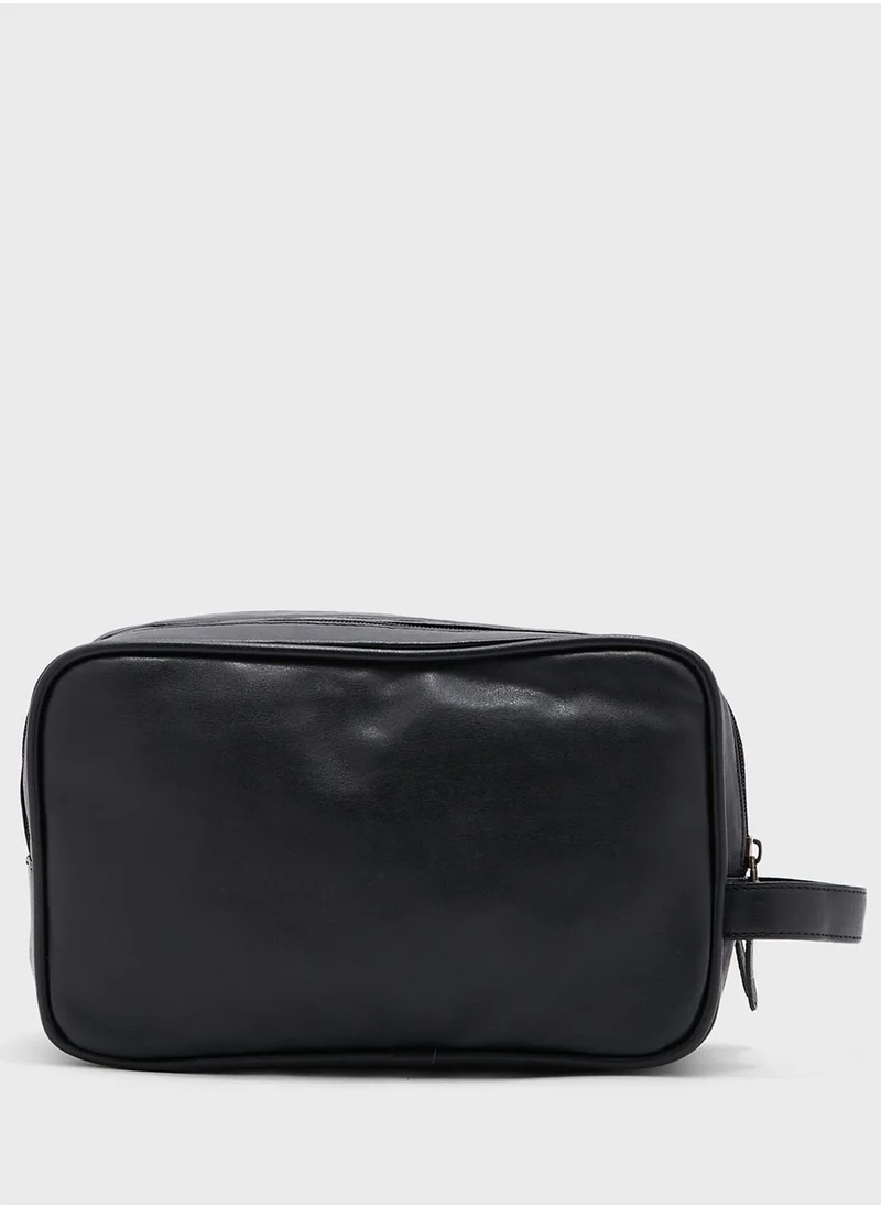 Seventy Five Essential Men's Wash Bag