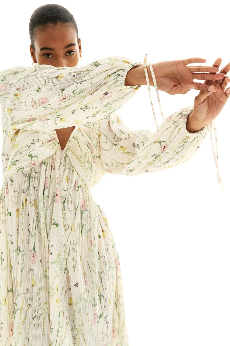 H&M Plissé dress