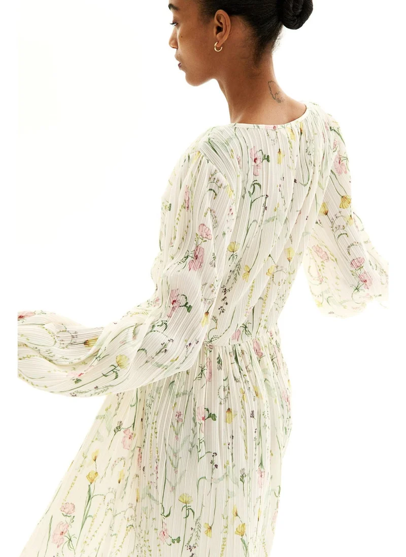 H&M Plissé dress
