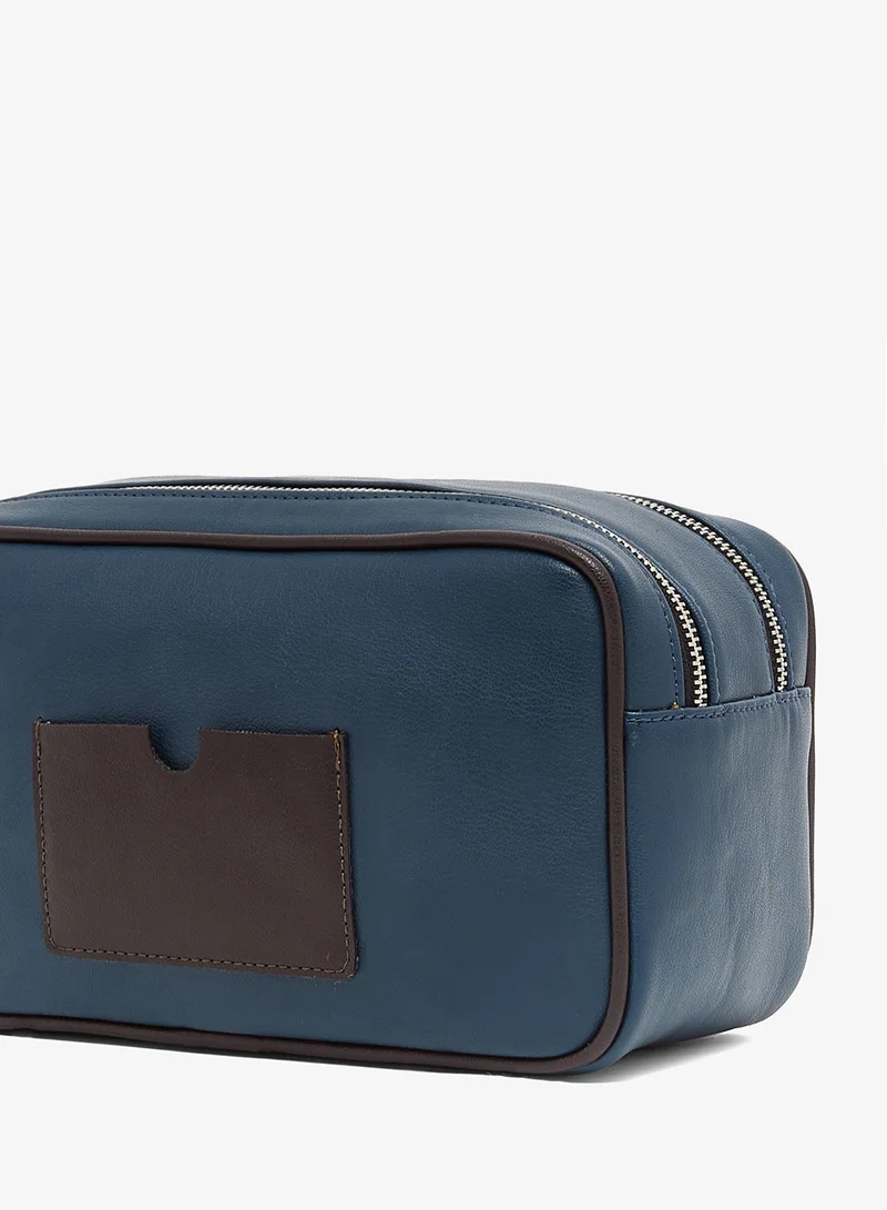 Seventy Five Spacious Storage Wash Bag