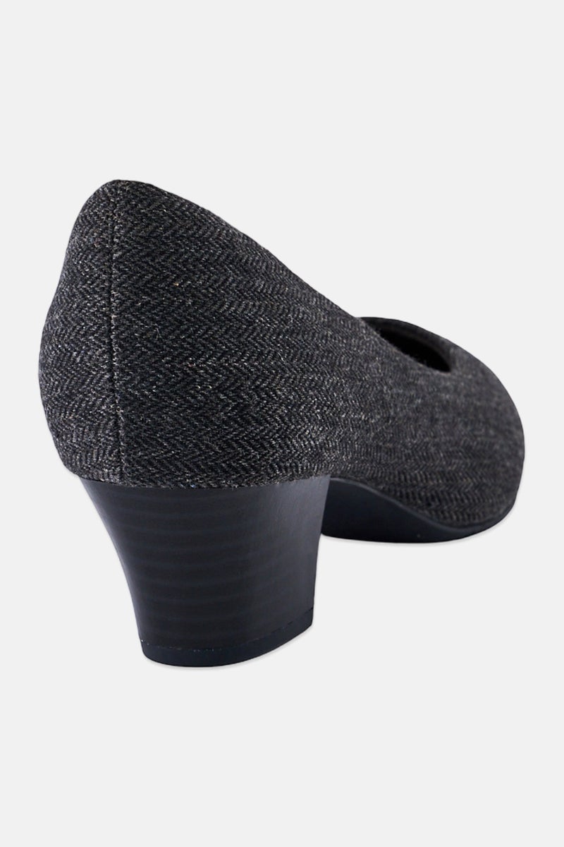 clarks Women Standard Fit Teresa Step Slip On Pumps, Black - Image 3