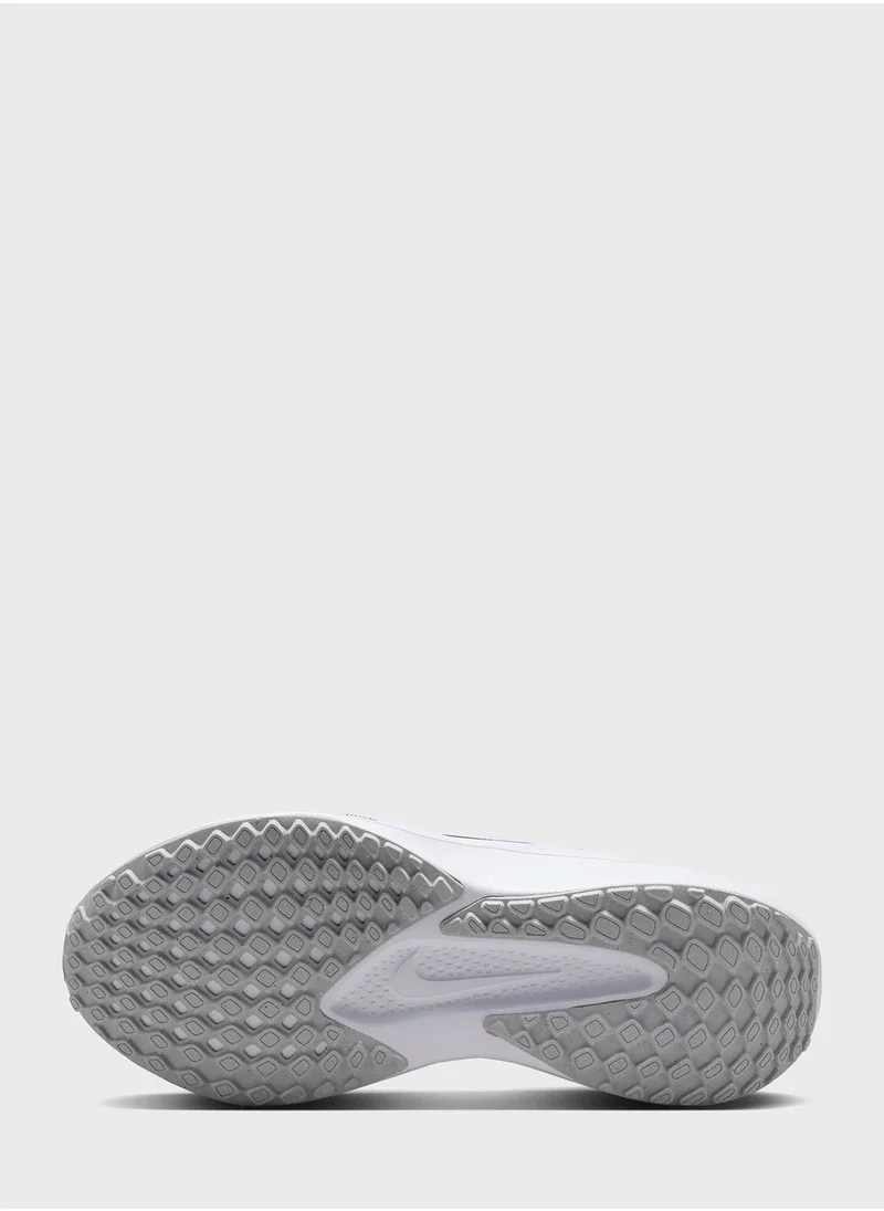 Nike Quest 6