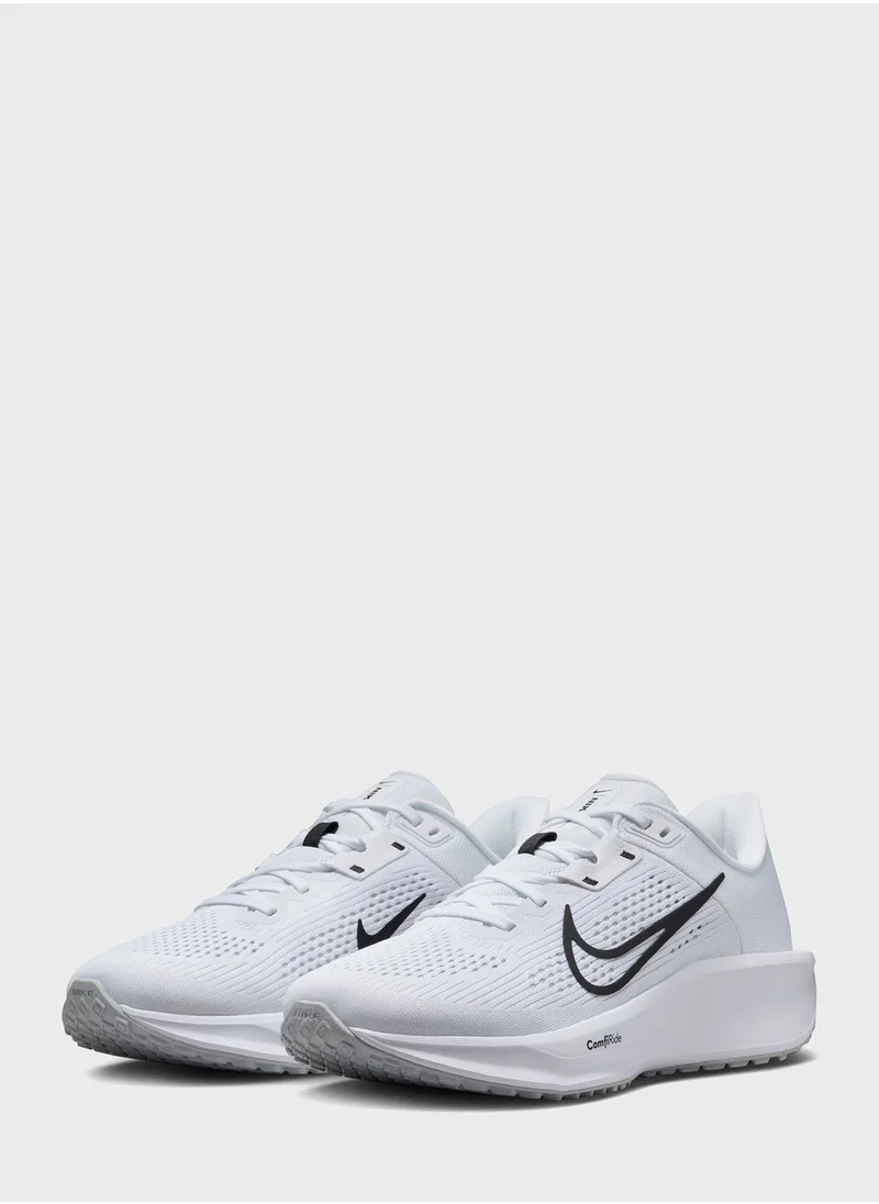 Nike Quest 6