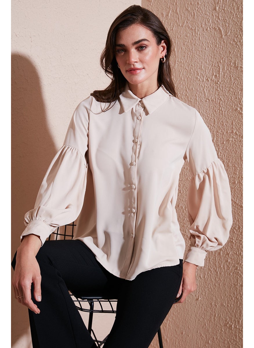 Regular Fit Stitch Detailed Plain Collar Balloon Sleeve Shirt Women's Shirt 611GO00003 - pzsku/ZB7CF7A963269140DB10EZ/45/_/1741264743/3229ecb5-4f3a-4509-acbf-39524b501830