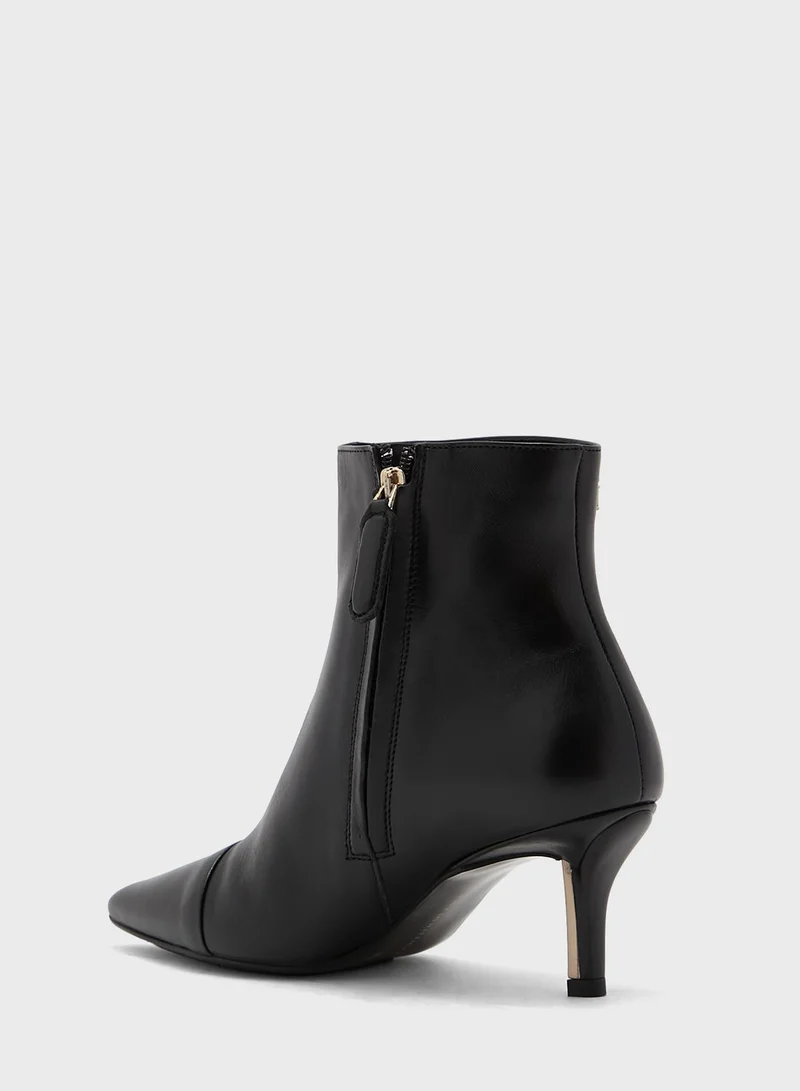 TOMMY HILFIGER Pointy Heel Ankle Boots