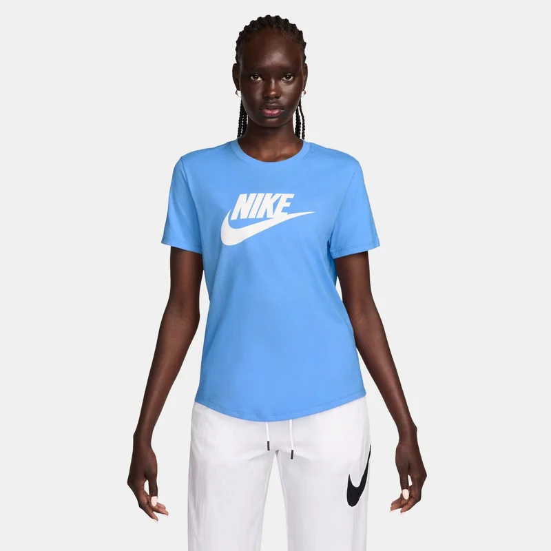 Nike Women's Sportswear Essentials Logo T-Shirt