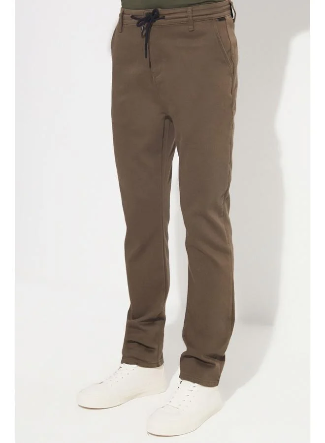 جون June Exclusive Men Regular Fit Textured Trouser Mink