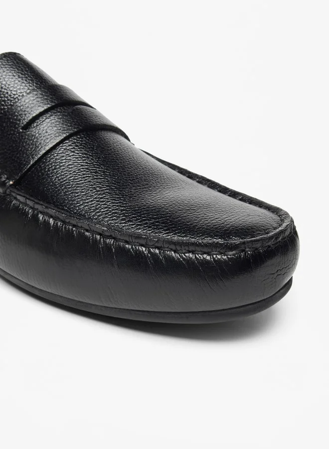 ال بي ال من شو اكسبرس Men's Solid Slip-On Moccasins