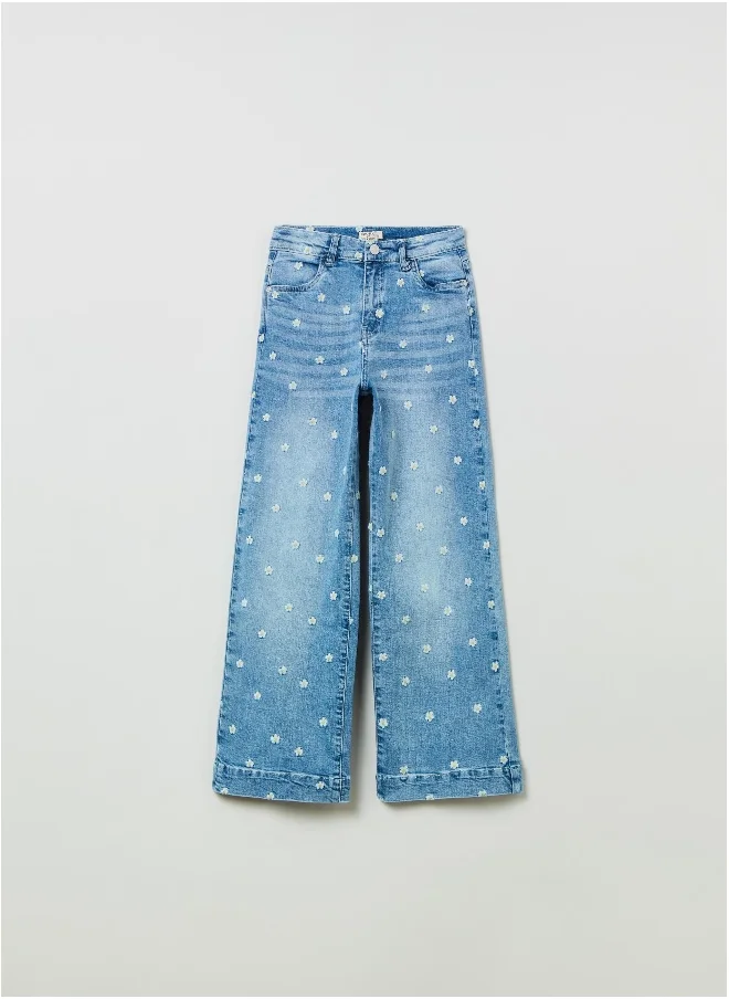 او في اس OVS Straight-Fit Jeans With Embroidered Daisies