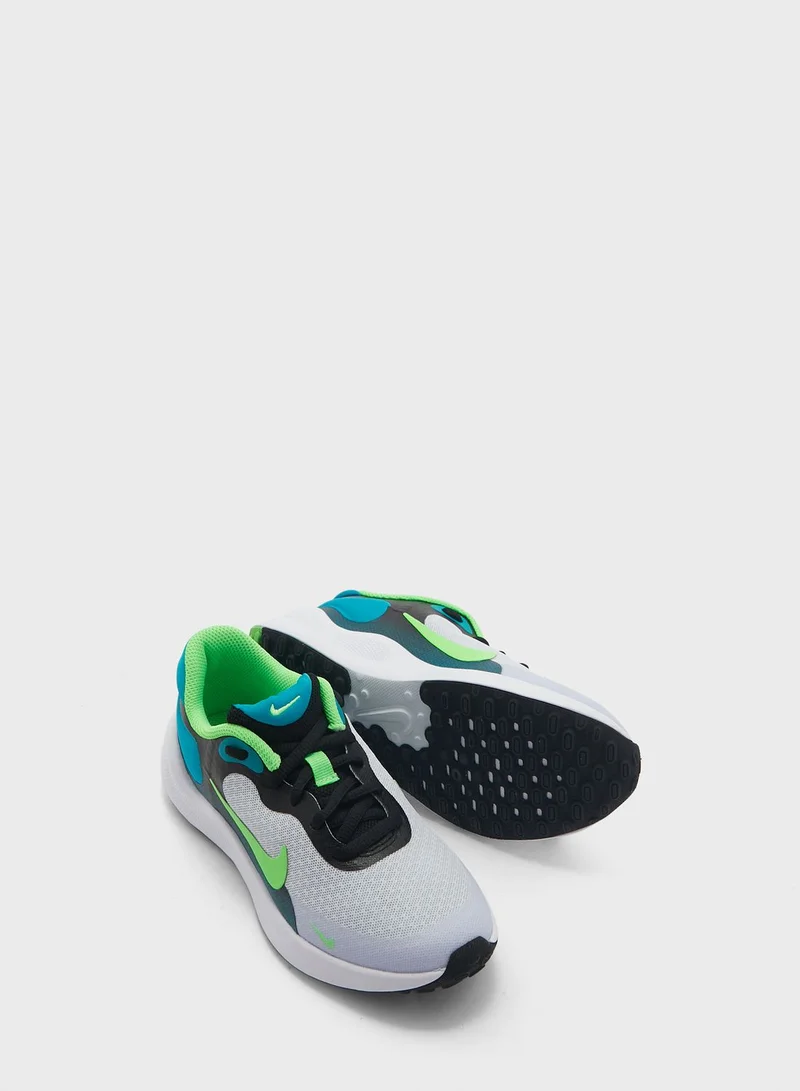Nike Revolution 7 Gs