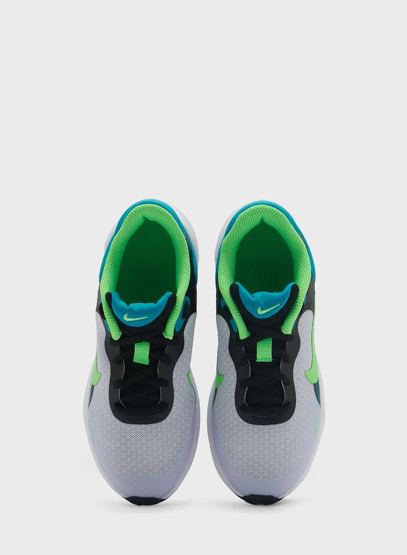 Nike Revolution 7 Gs