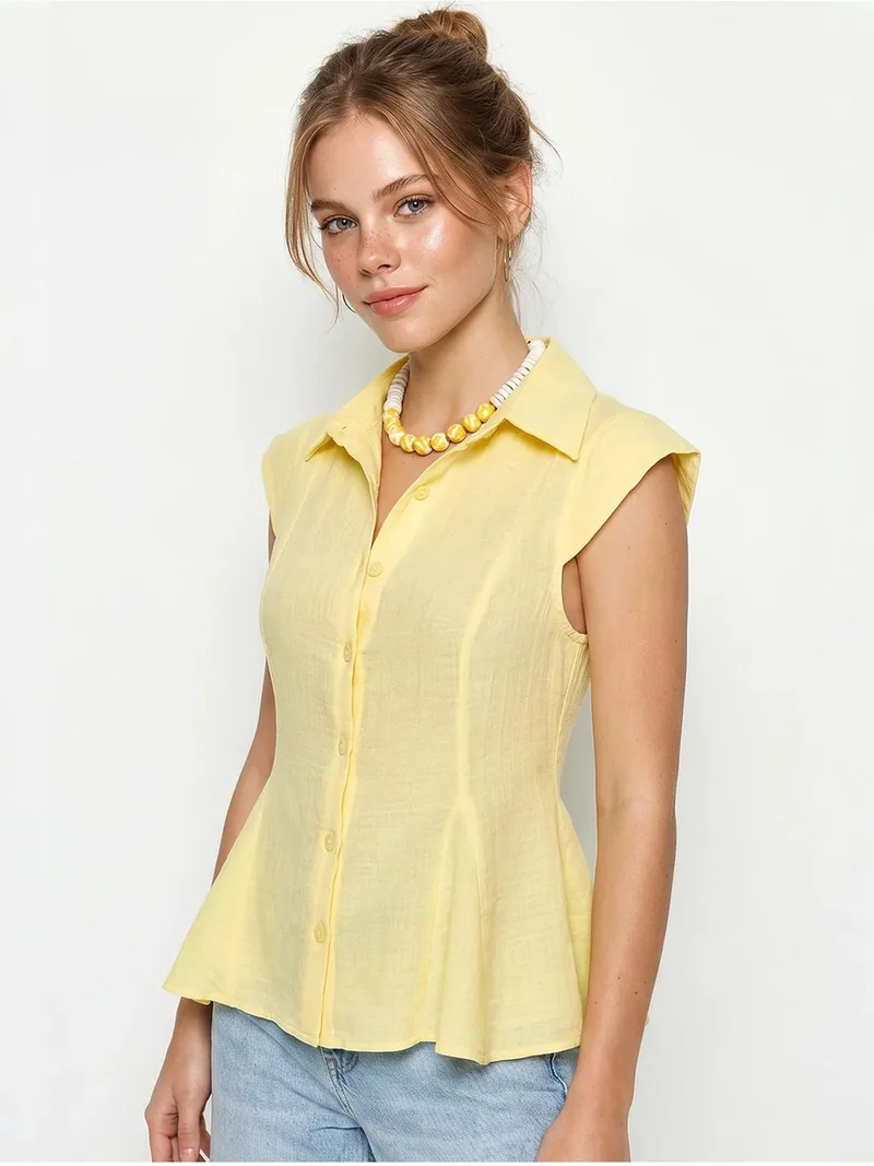 Bianco Lucci LUCCI Fitted Sleeveless Cotton Shirt