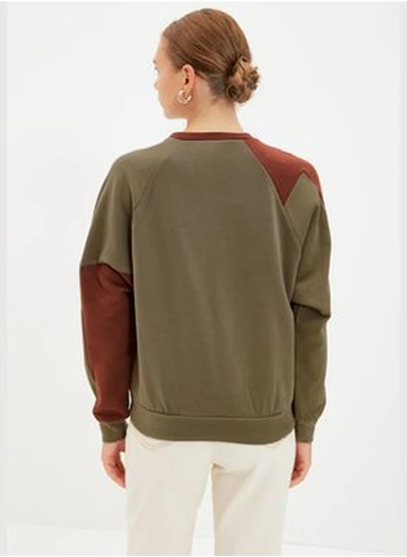 trendyol Khaki Thick Fleece Inside Color Block Color Block Regular/Normal Knitted Sweatshirt TWOAW21SW0116