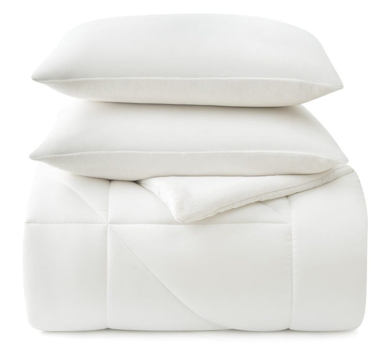 UGG Full/Queen Comforter Set â€“ 3 Piece Luxury Reversible Plush Queen Bed Set with Down Alternative Fill, Soft Comforter Bedding Set with 2 Pillow Shams for Home & Bedroom Decor, White Snow (Corey) - Image 1