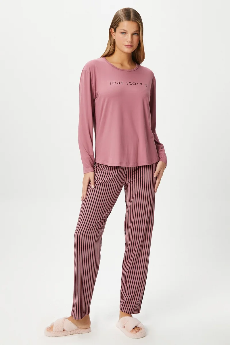 ريتنيس Women's Infinity Extra Soft Dusty Rose Crew Neck Striped Pajama Set