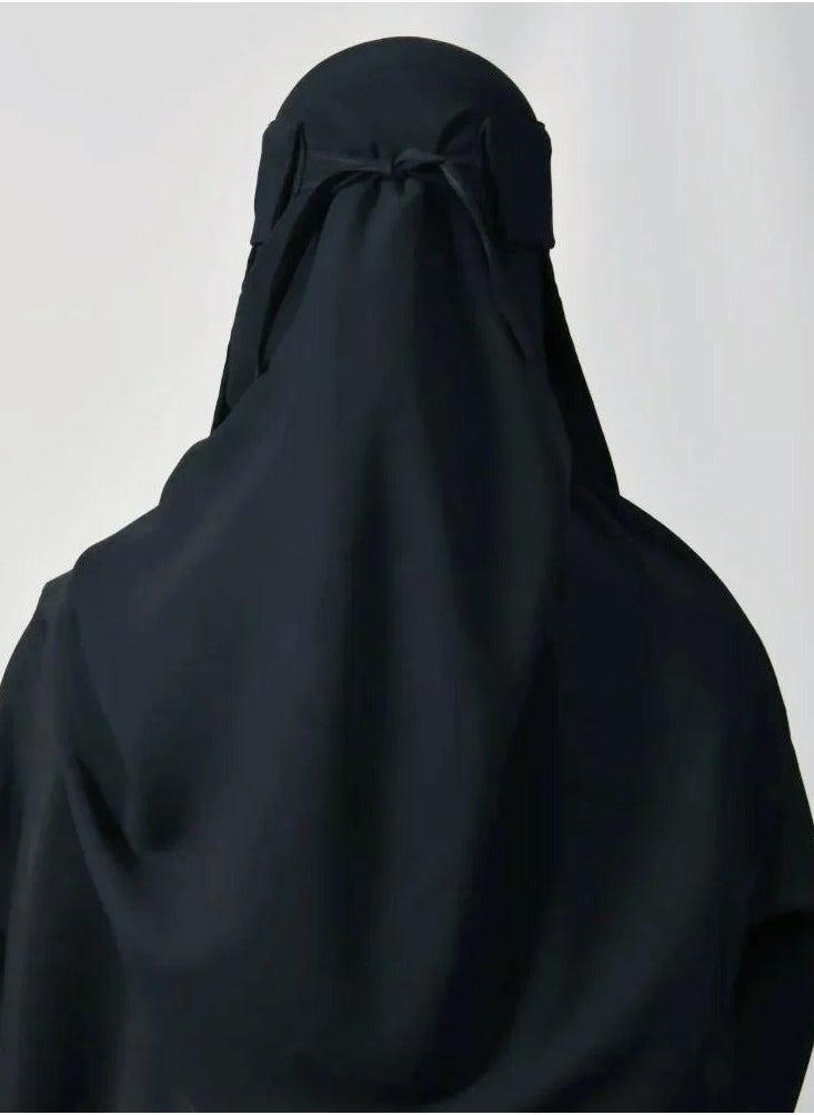 اوتليت عبايات - نقاب شمسي طويل مدروز مع ربطة اغلاق - Image 1