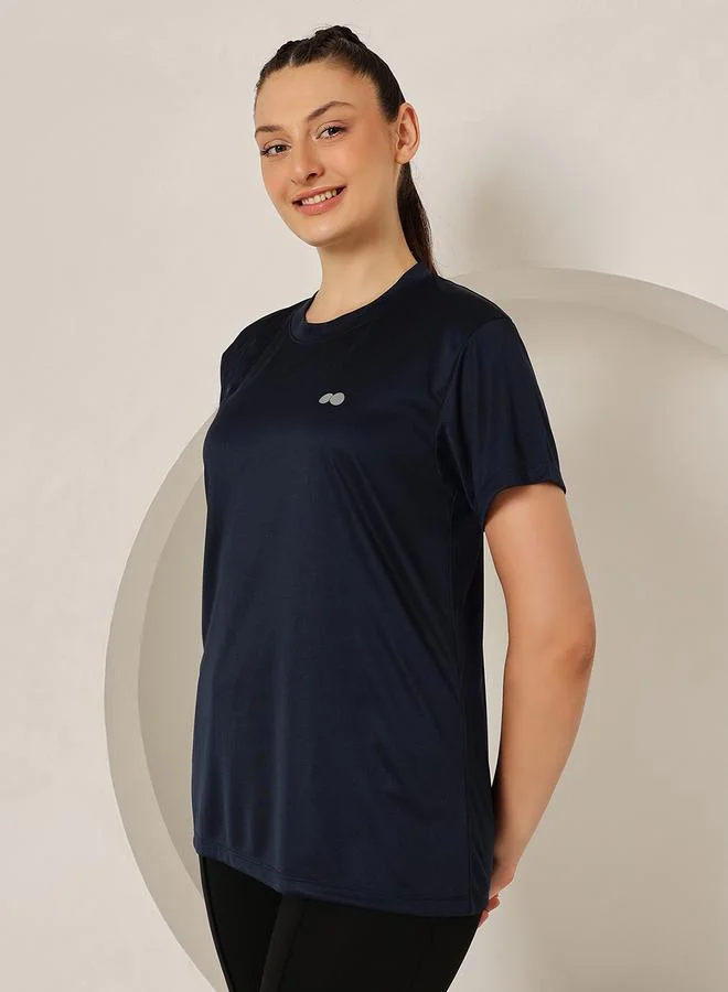 كلوفيا تيشيرت رياضي كحلي بقصة مريحة