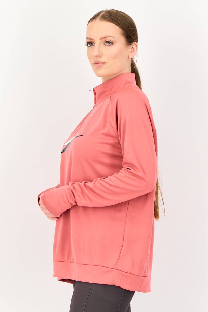 Nike سويت شيرت جري للنساء بأكمام طويلة من دري فيت، خوخي داكن - Image 3