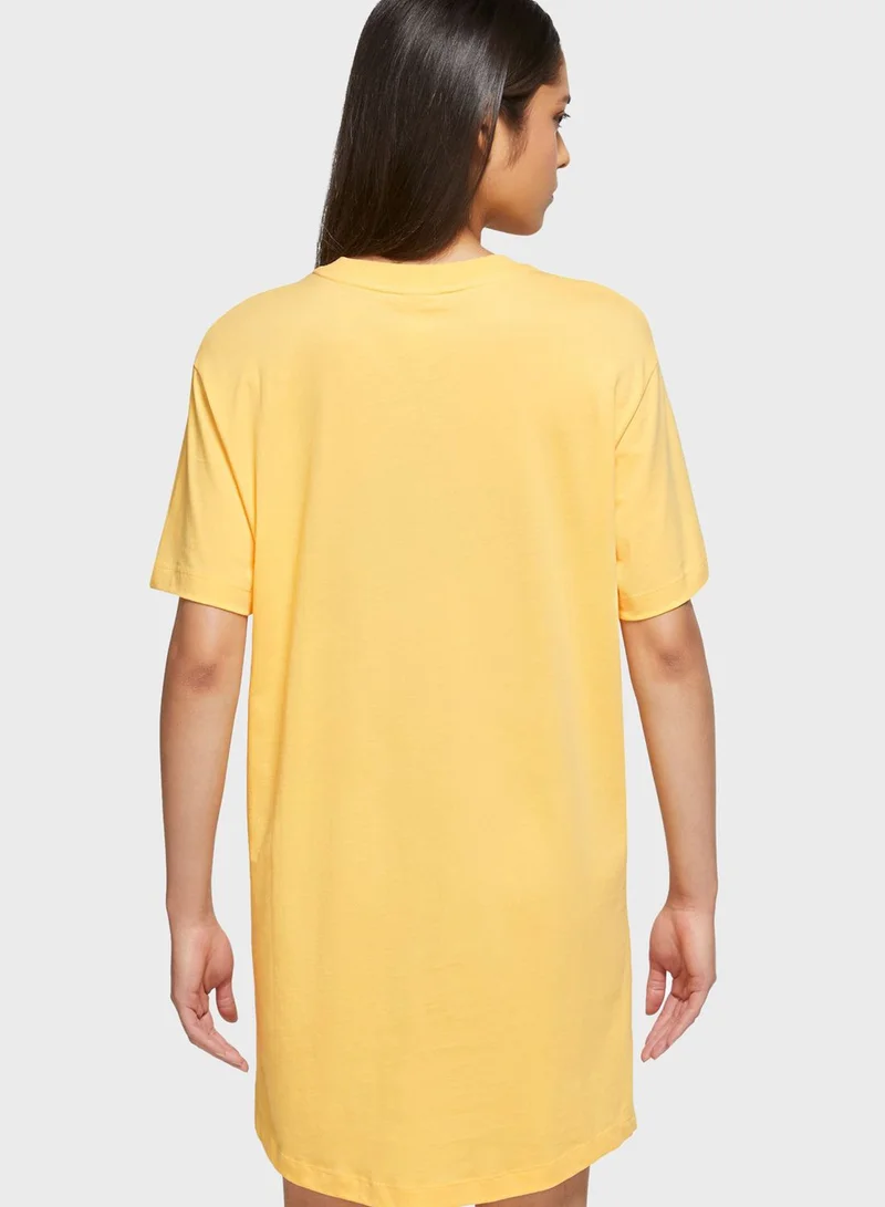 Nike Nsw Essential T-Shirt Dress