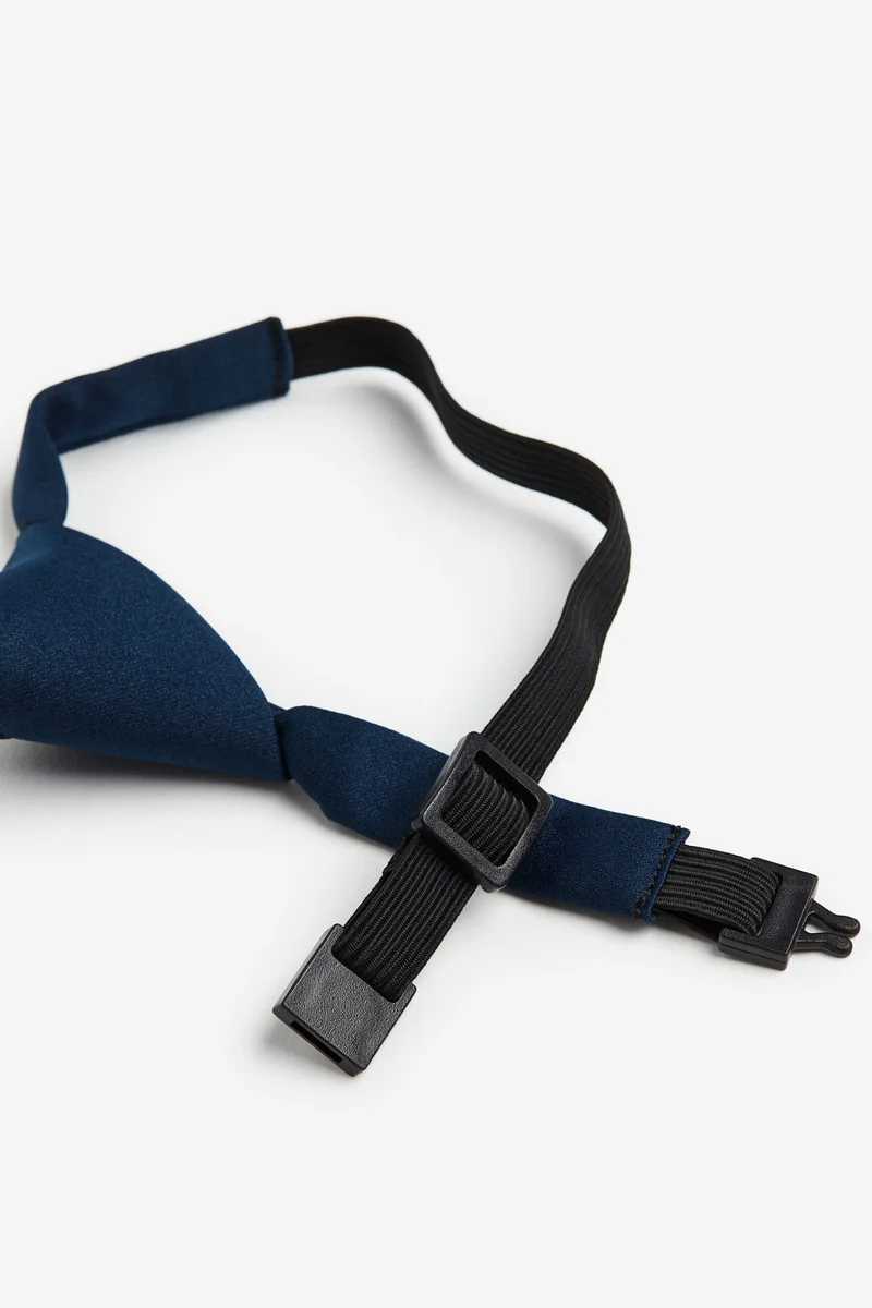 H&M Pre-Tied Tie