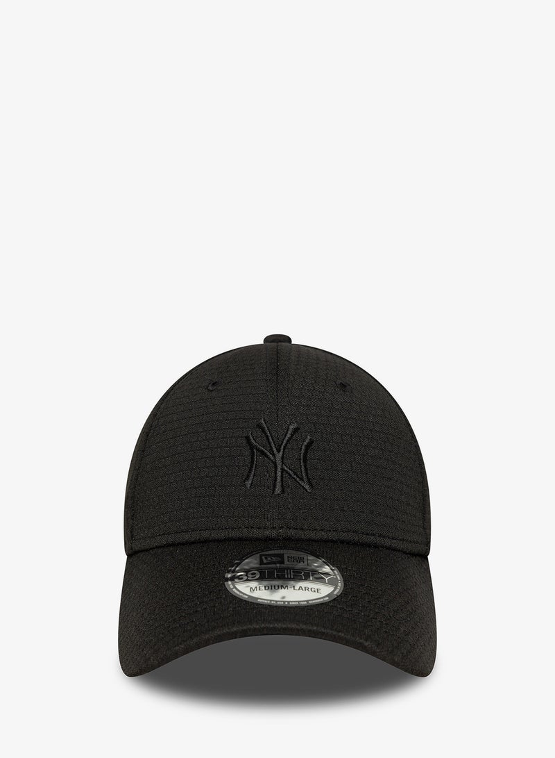 NEW ERA 39Thirty New York Yankees Stretch Mesh Cap - Image 1