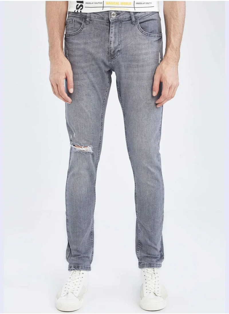 DeFacto Skinny Comfort Fit Distressed Jeans