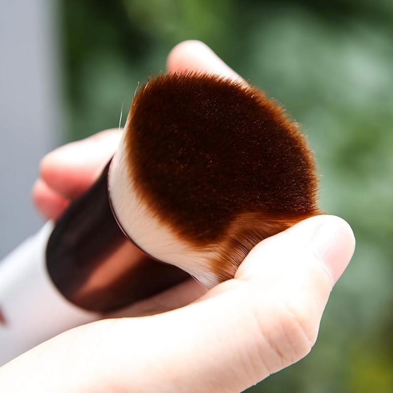 VISUAL ARREST VISUAL ARREST Premium Flat Top Kabuki Foundation Brush Professional Kabuki Luxury Makeup Brush for Girls Womens with Ergonomic Handle for Airbrushed Flawless Make Up Finish for All Foundation Types 1 PCS  - Image 2