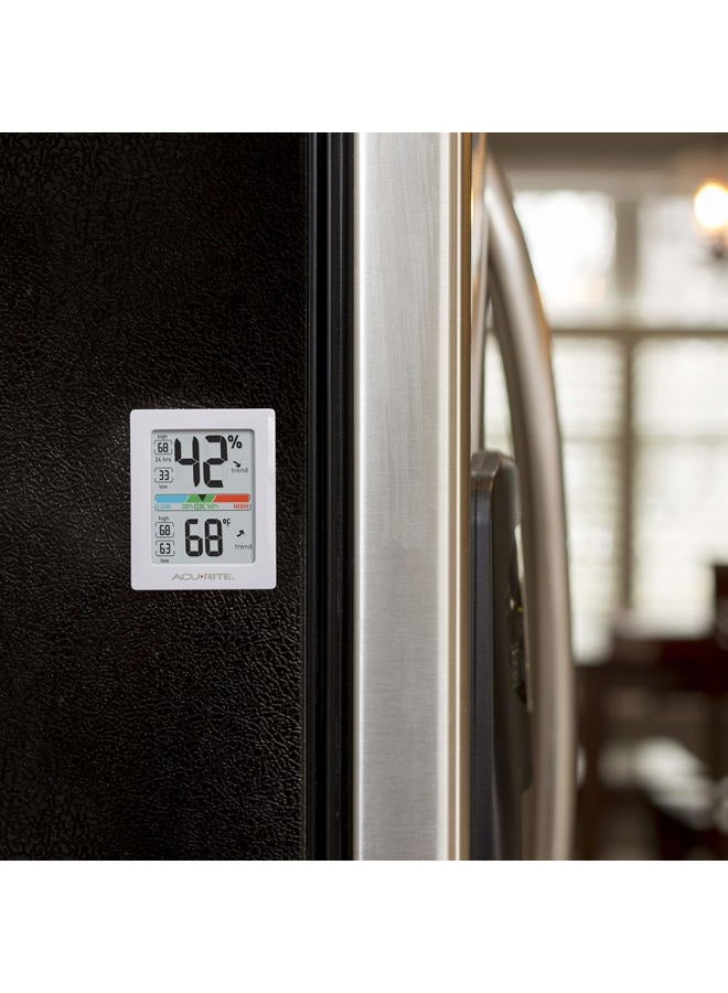 Acurite Pro Humidity Meter & Thermometer with Touch Activated Backlight, White - Image 5