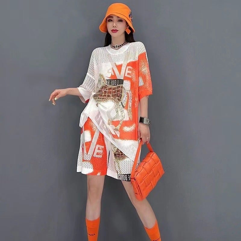 European Station suit Womens Summer 2022 New Arrival Heavy Industry Hot Drilling Loose Top Shorts Printed Fashionable Casual Two-Piece Set White top - Image 5