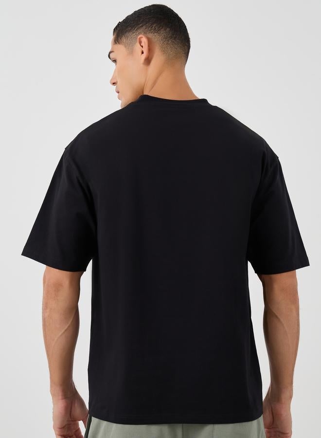 Styli Solid Oversized Crew Neck Heavy Weight T-Shirt - Image 4