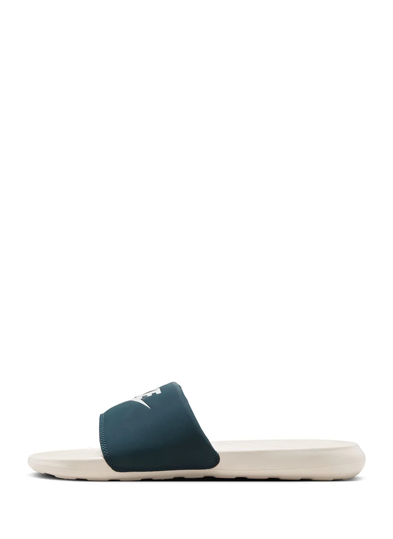 Nike Victori Slides
