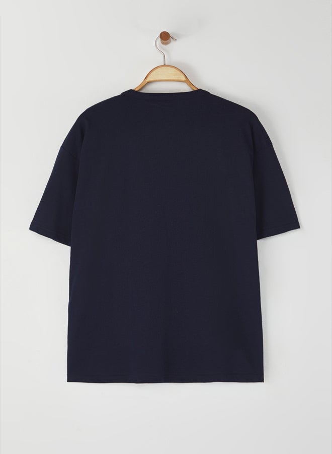 trendyol Navy Blue Oversize/Wide Cut Collar Detailed Tagged 100% Cotton T-shirt - Image 3