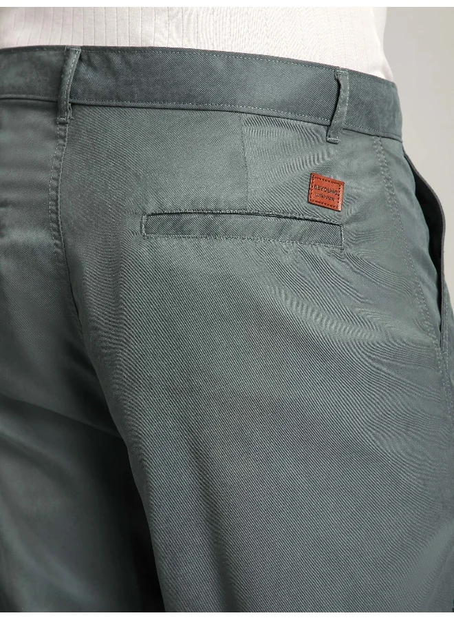 بيونغ بنطلون كارجو بحزام من الجلد بلون رمادي حجري