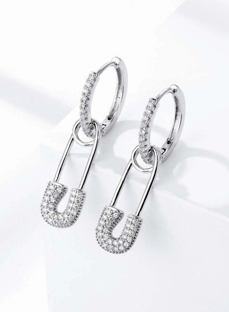 إيكوال حلق اذن نسائي بتصميم عصري وعالي الجودة مرصع بالزركون - Image 1