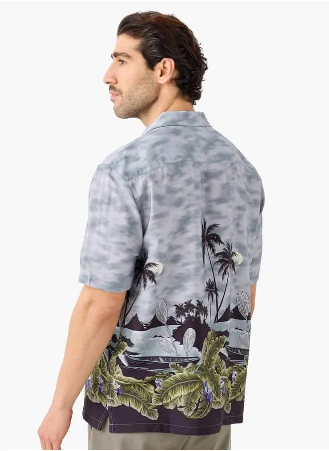 Iconic Iconic Regular Fit Printed Shirt with Camp Collar and Short Sleeves