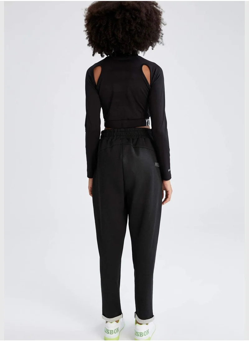 ديفاكتو Standard Fit Tie Waist Joggers