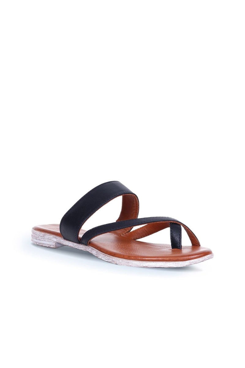 Bueno Slim Fit Flip Flop - Image 2