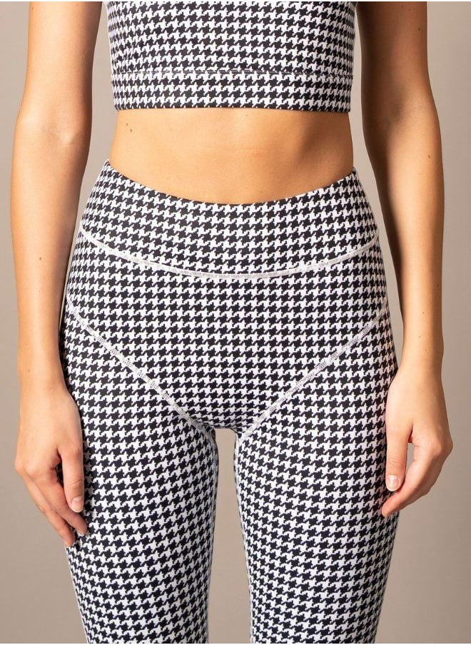 Mei Stylish - High Rise Cycle Yoga Gym Fitness Short Cropped Legging - Image 1